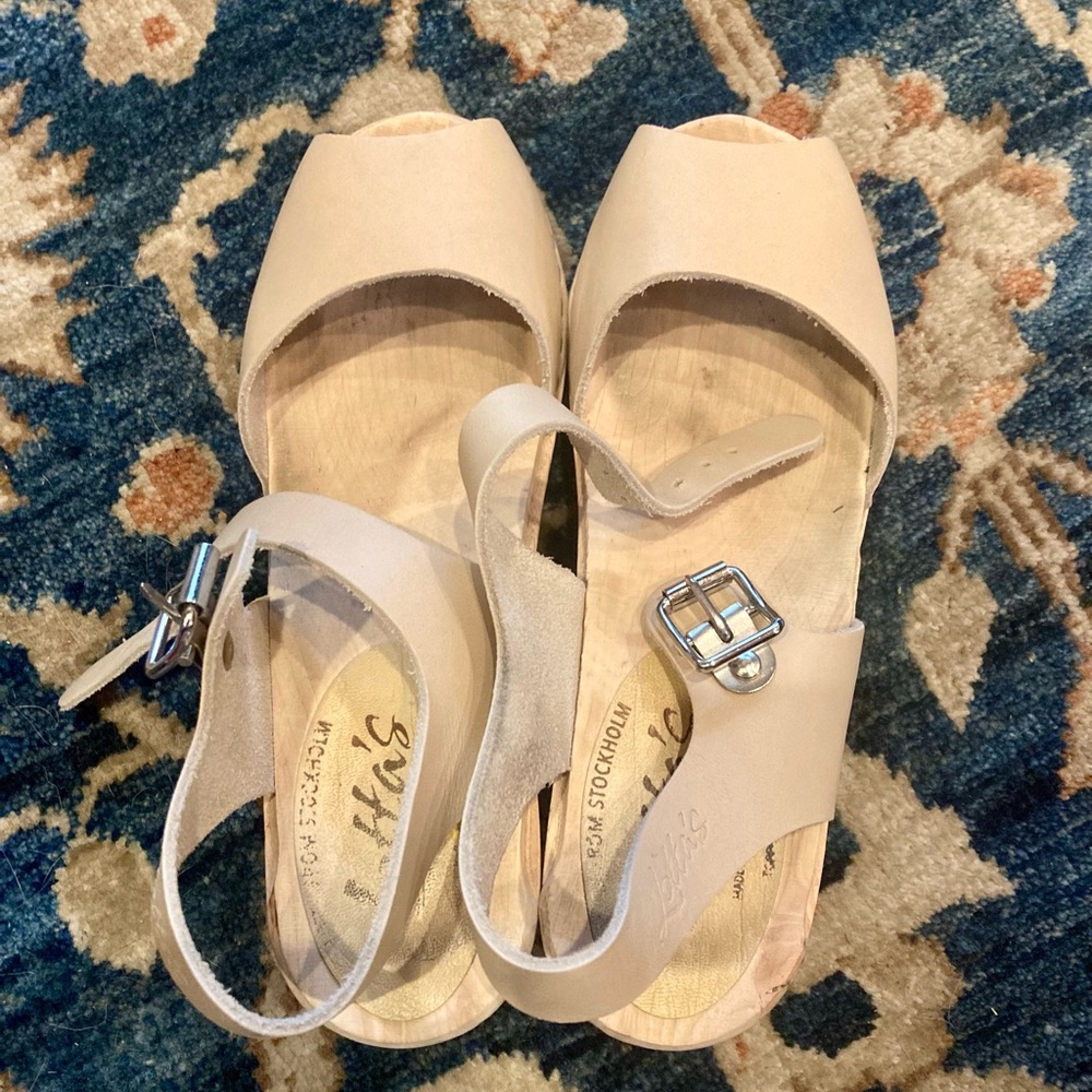 Lotta’s from Stockholm Highwood Open Toe Clogs